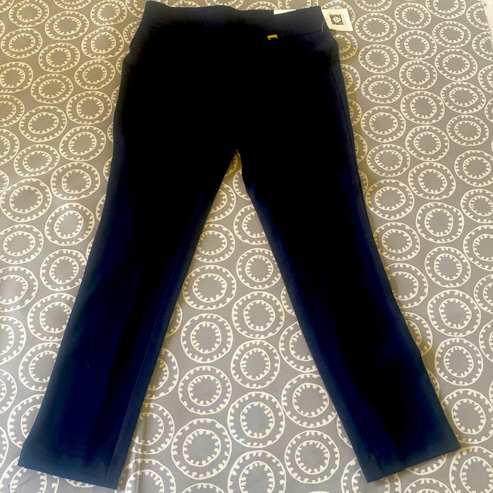 Anne Klein ladies Navy High Rise Slim Ankle pull on pant. NWT SZ 8